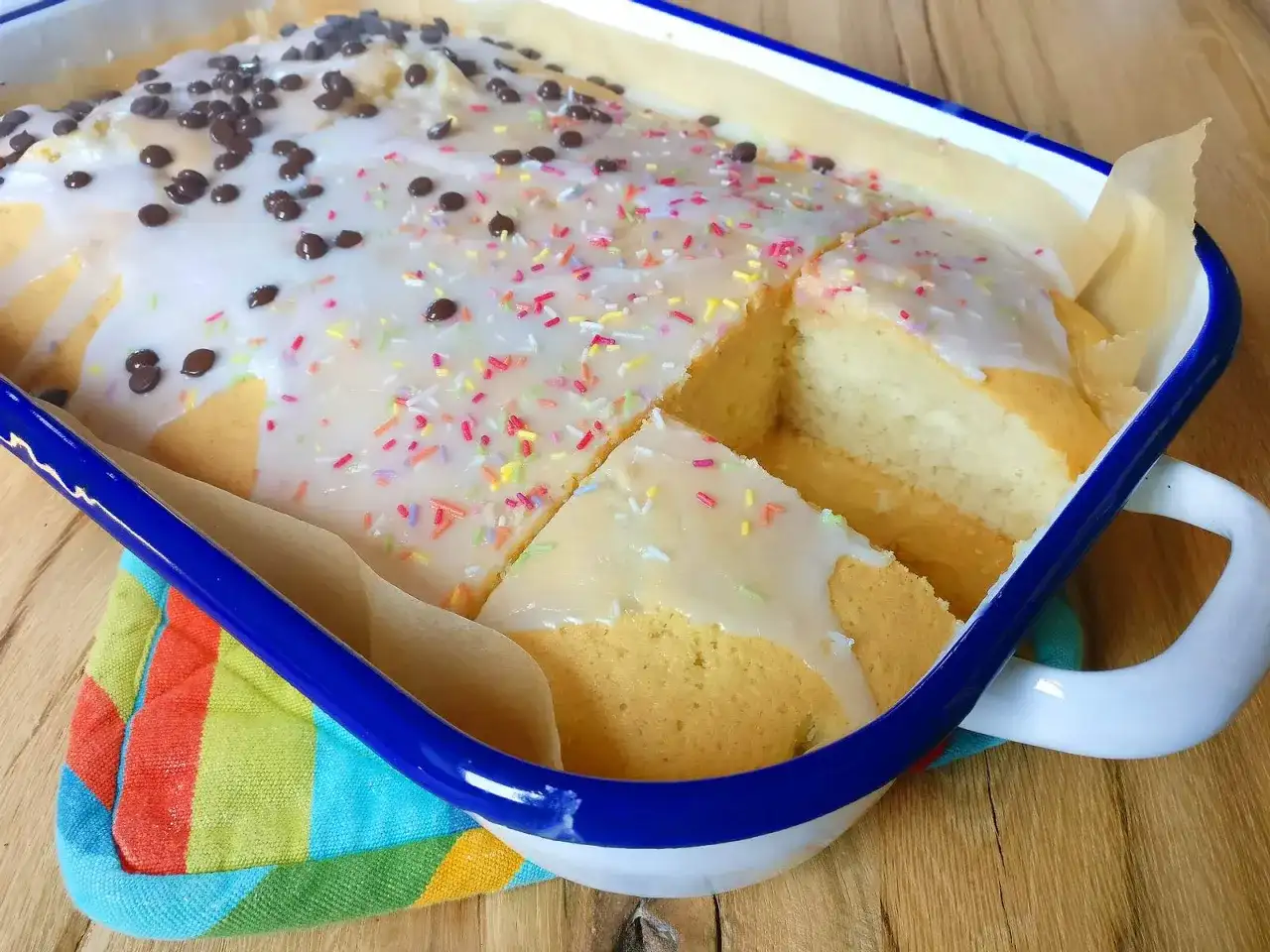 Selterwasserkuchen vom Blech - lockeres Tassenrezept