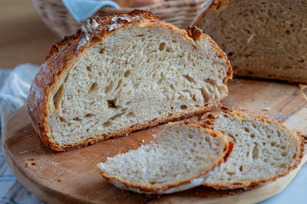 Buttermilchbrot selber backen - saftig, aromatisch und knusprig