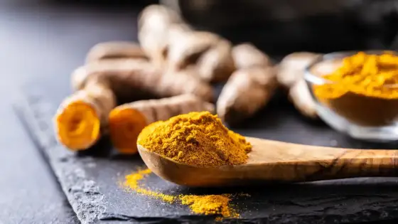 Wozu ist Kurkuma gut? Gewürz, Curcumin und Risiken