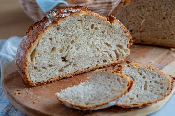 Buttermilchbrot selber backen - saftig, aromatisch und knusprig