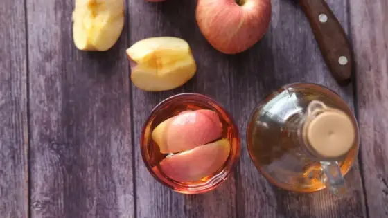 Apfelessig trinken: Sinnvoll oder Hype? Dein Guide zur Anwendung